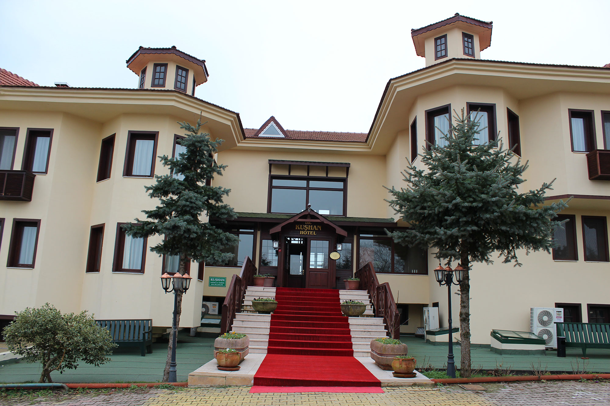 Dr. Kuşhan Hotel